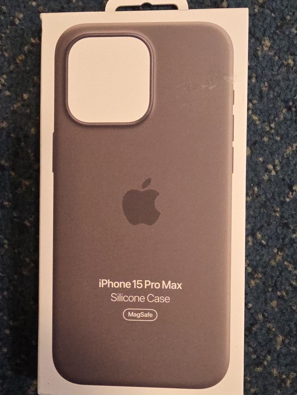 Apple iPhone 15 Pro Max Silicone Case - Plum